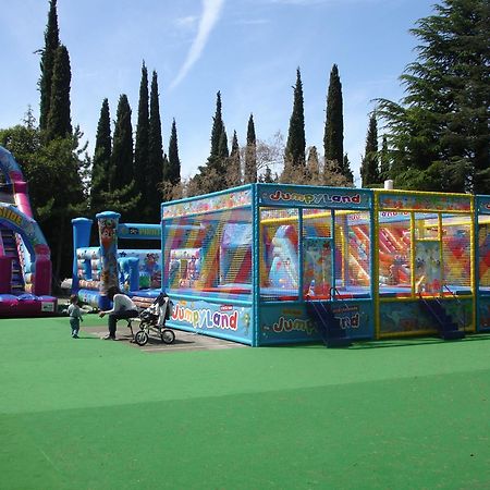Camping Adria Ankaran - Pitches מראה חיצוני תמונה