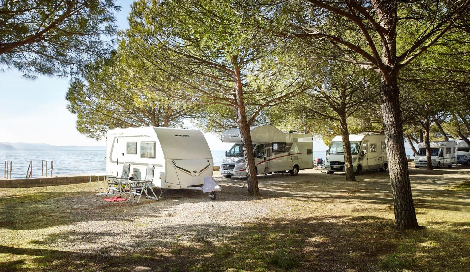 Camping Adria Ankaran - Pitches מראה חיצוני תמונה